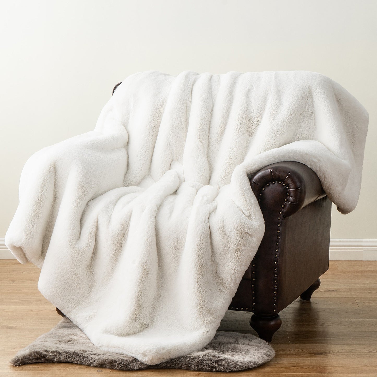 Double Sided Faux Fur Blanket Polar Bear