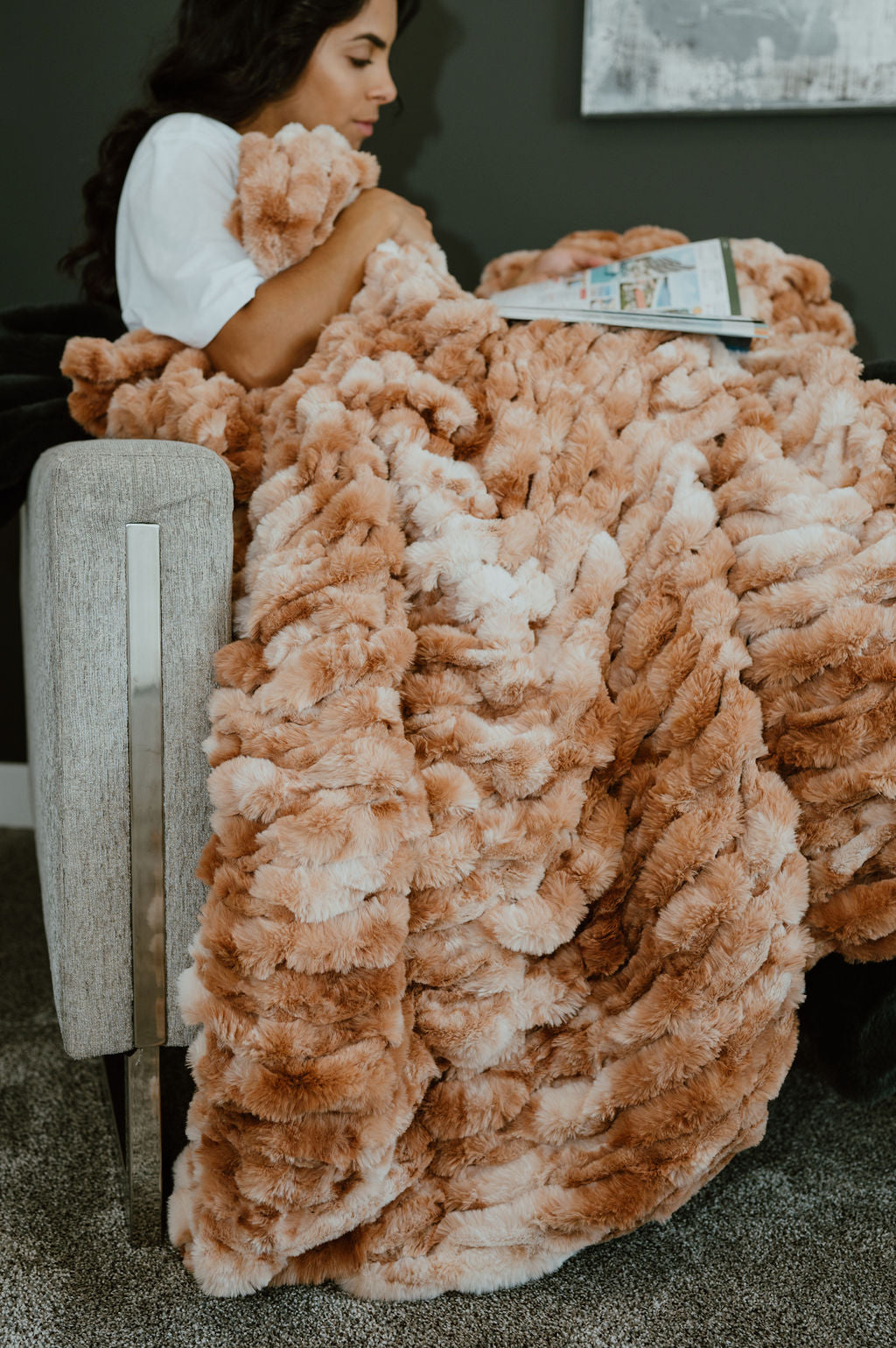 Double Sided Faux Fur Blanket Stretch Brown